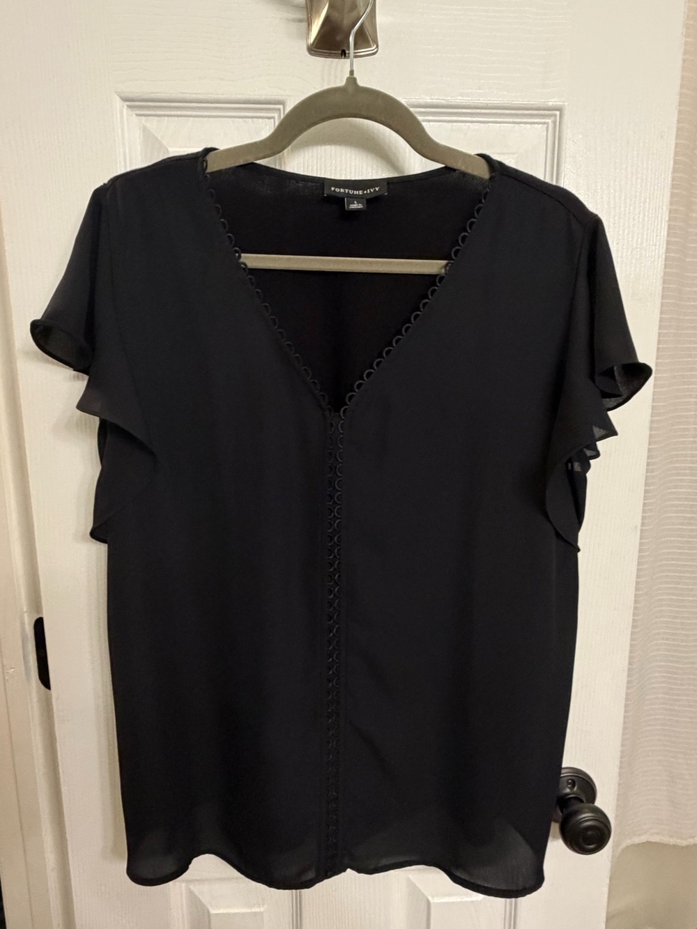 Fortune + Ivy Black Flutter Sleeve Blouse | Size Large - Picture 5 of 5
